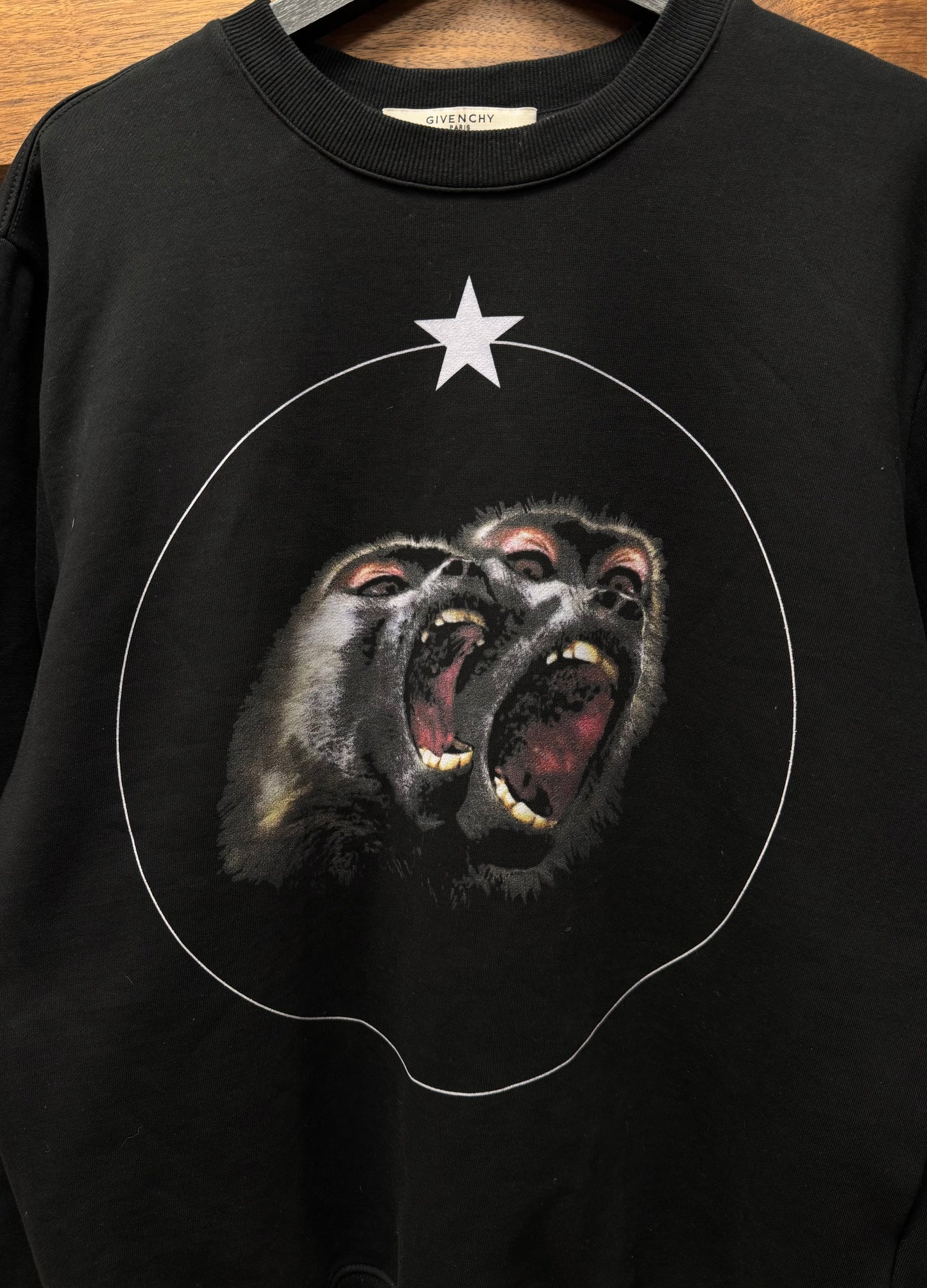 SS2017 Givenchy ‘Screaming Monkeys’ Star Emblem Sweatshirt
