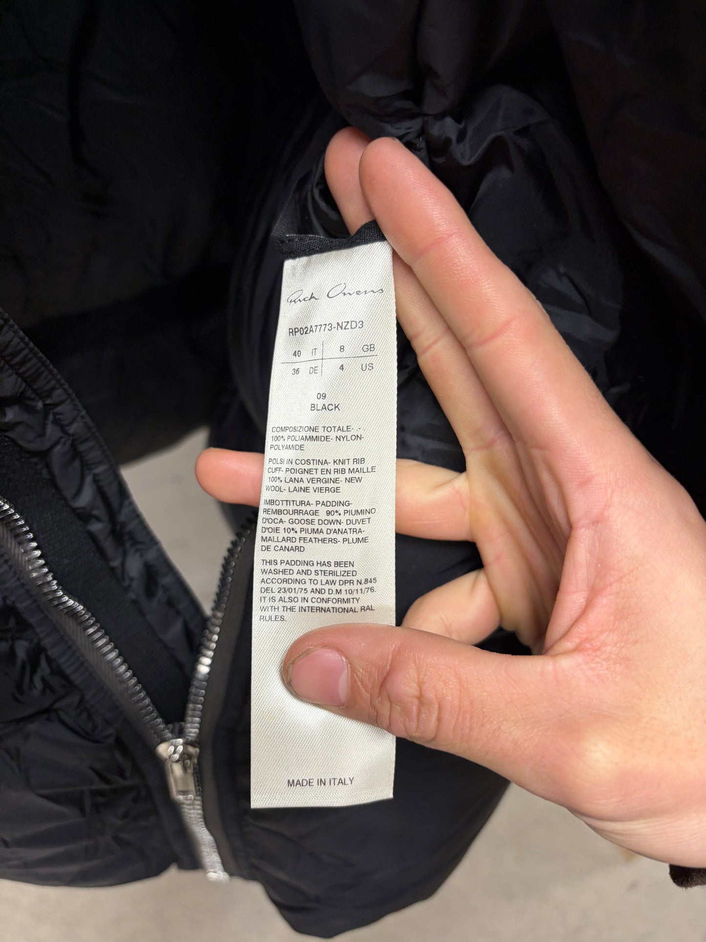 AW2021 Rick Owens ‘Gethsemane’ Funnel ‘Scarf Wrap’ Cropped Down Filled Puffer Jacket