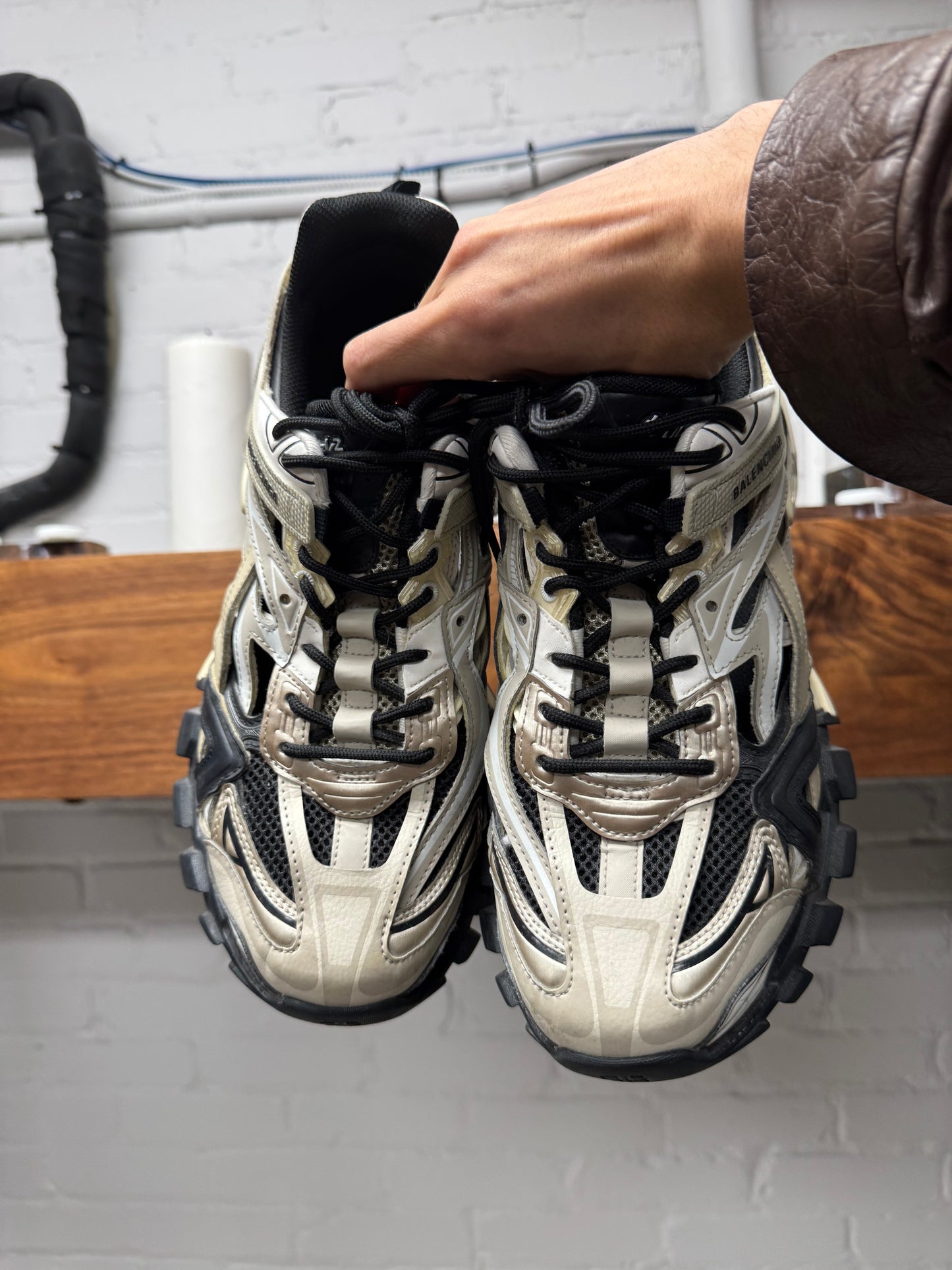 Balenciaga ‘Track 2’ Beige/Black Low Top Sneakers