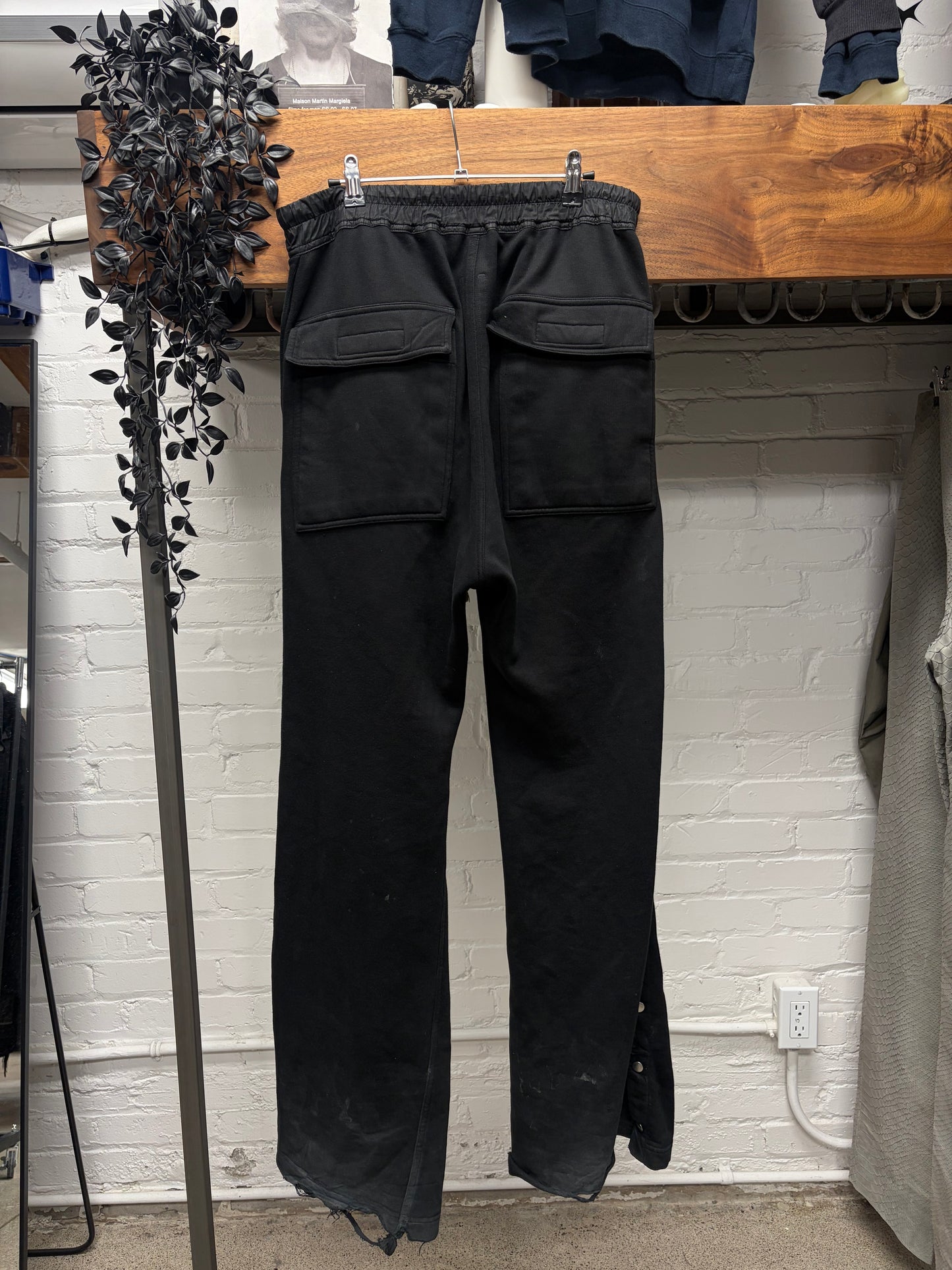 Rick Owens ‘Pusher’ Wide Leg Cotton ‘Button Snap’ Sweatpants