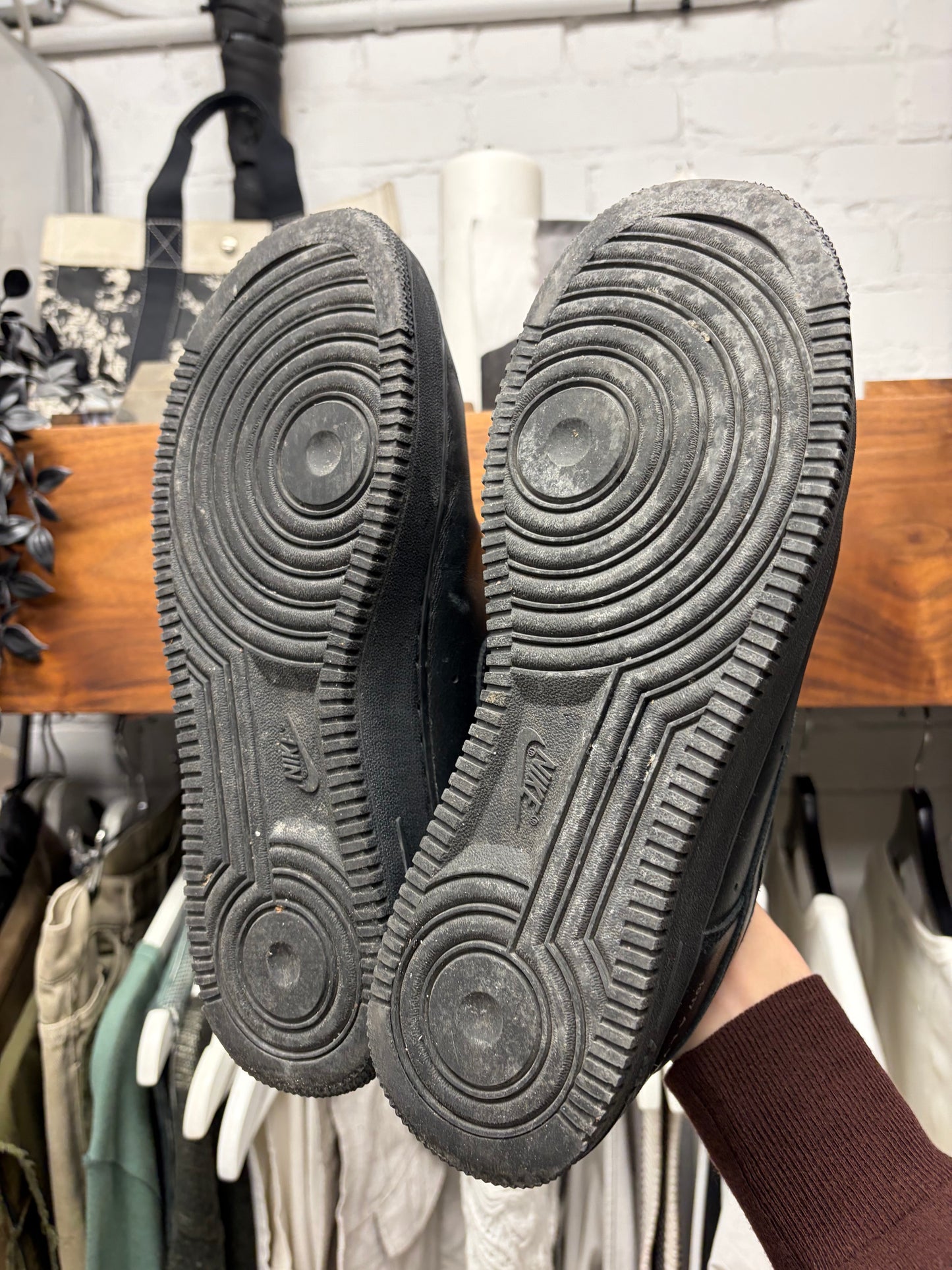 Alyx Studios x Nike Air Force 1 Premium Leather Low Top Sneakers