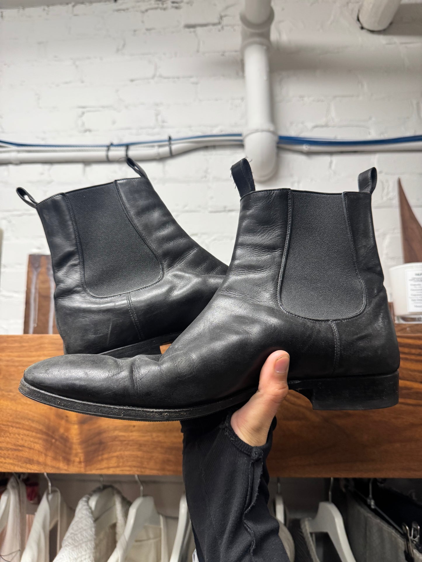 Gucci Black Calfskin Leather Vibram Sole Chelsea Boots