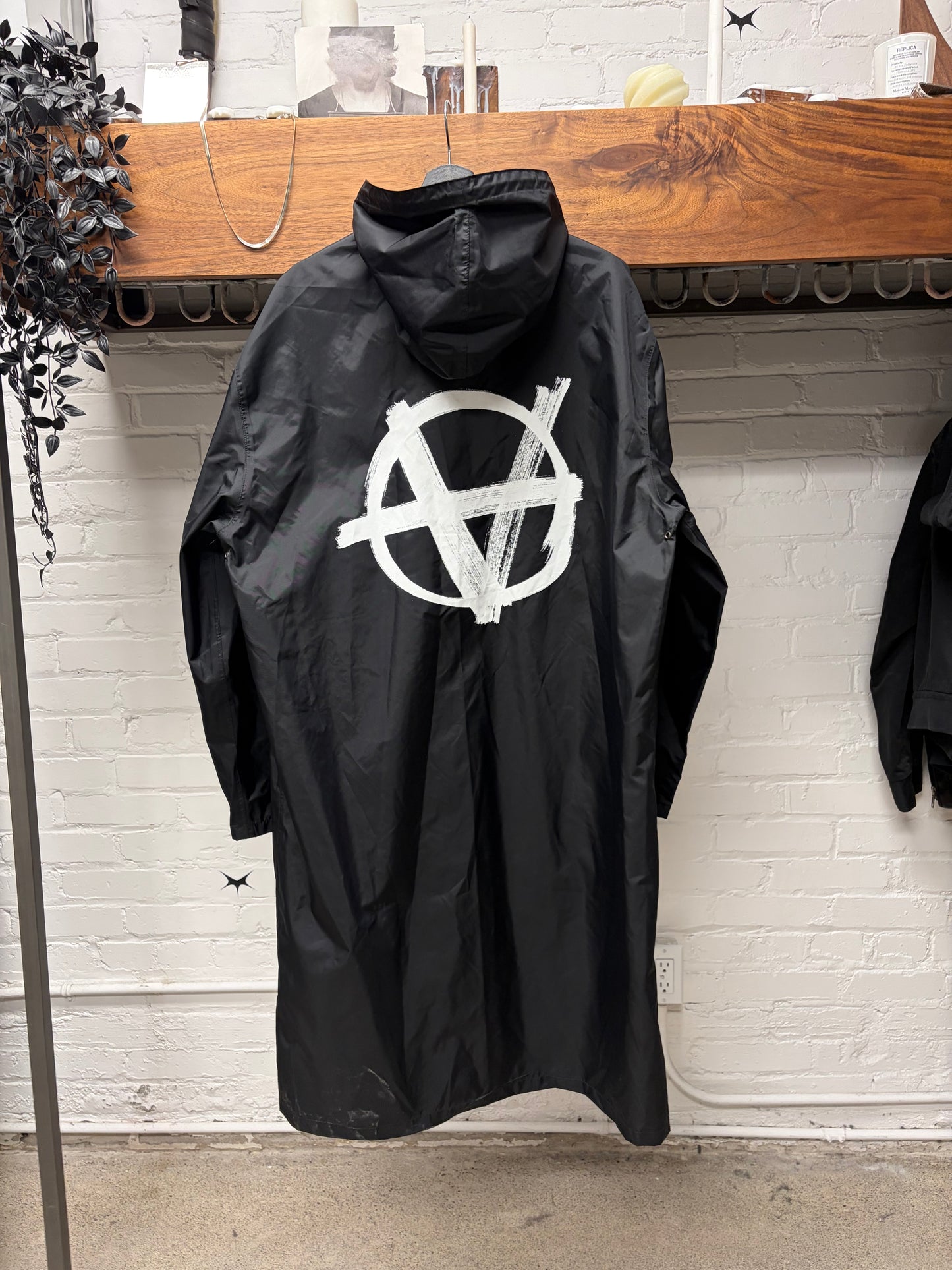 AW2020 Vetements ‘Anarchy’ Hooded Shell Trench Coat