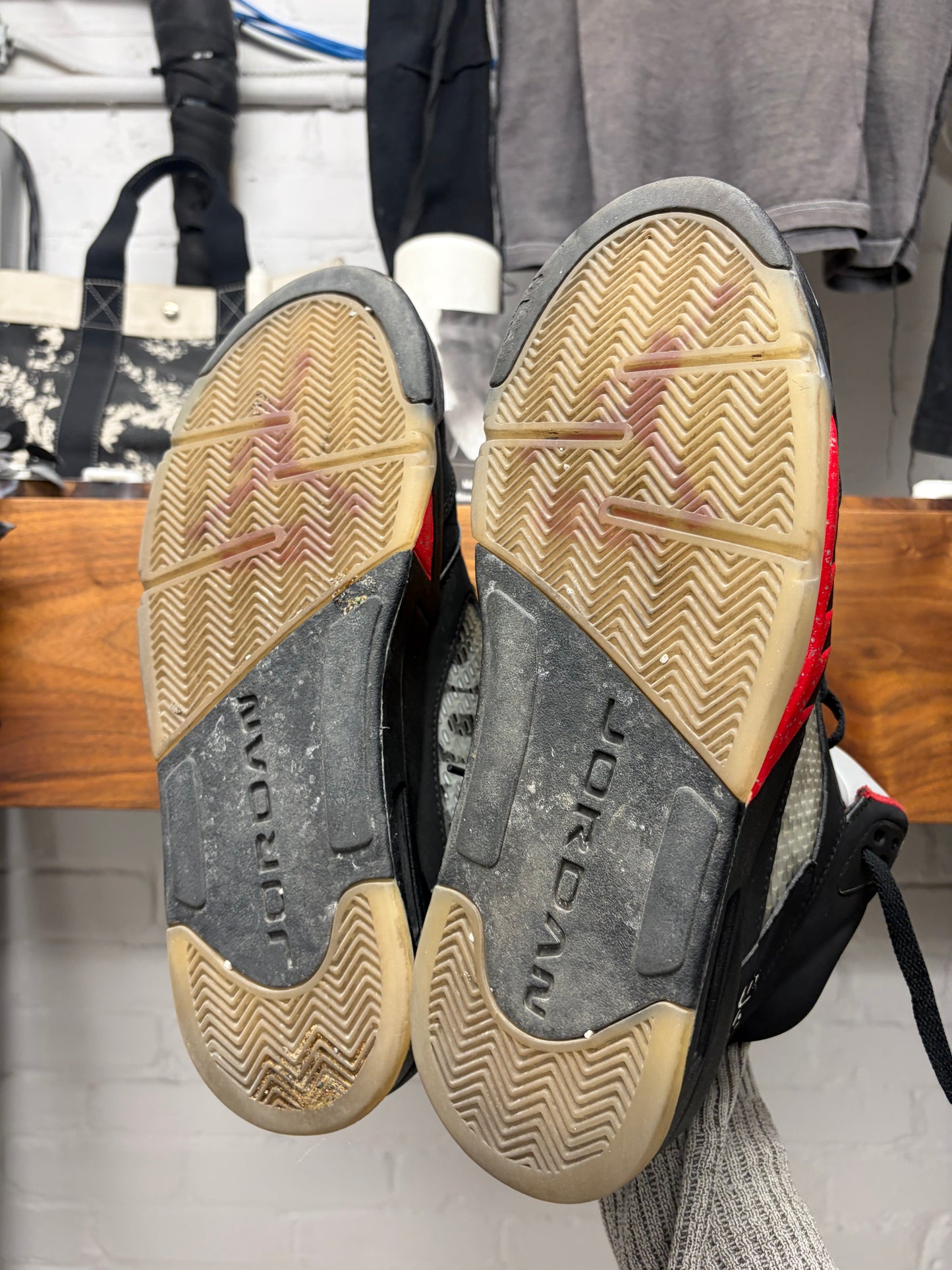 Supreme x Jordan 5 ‘Bred’ High Top Sneakers