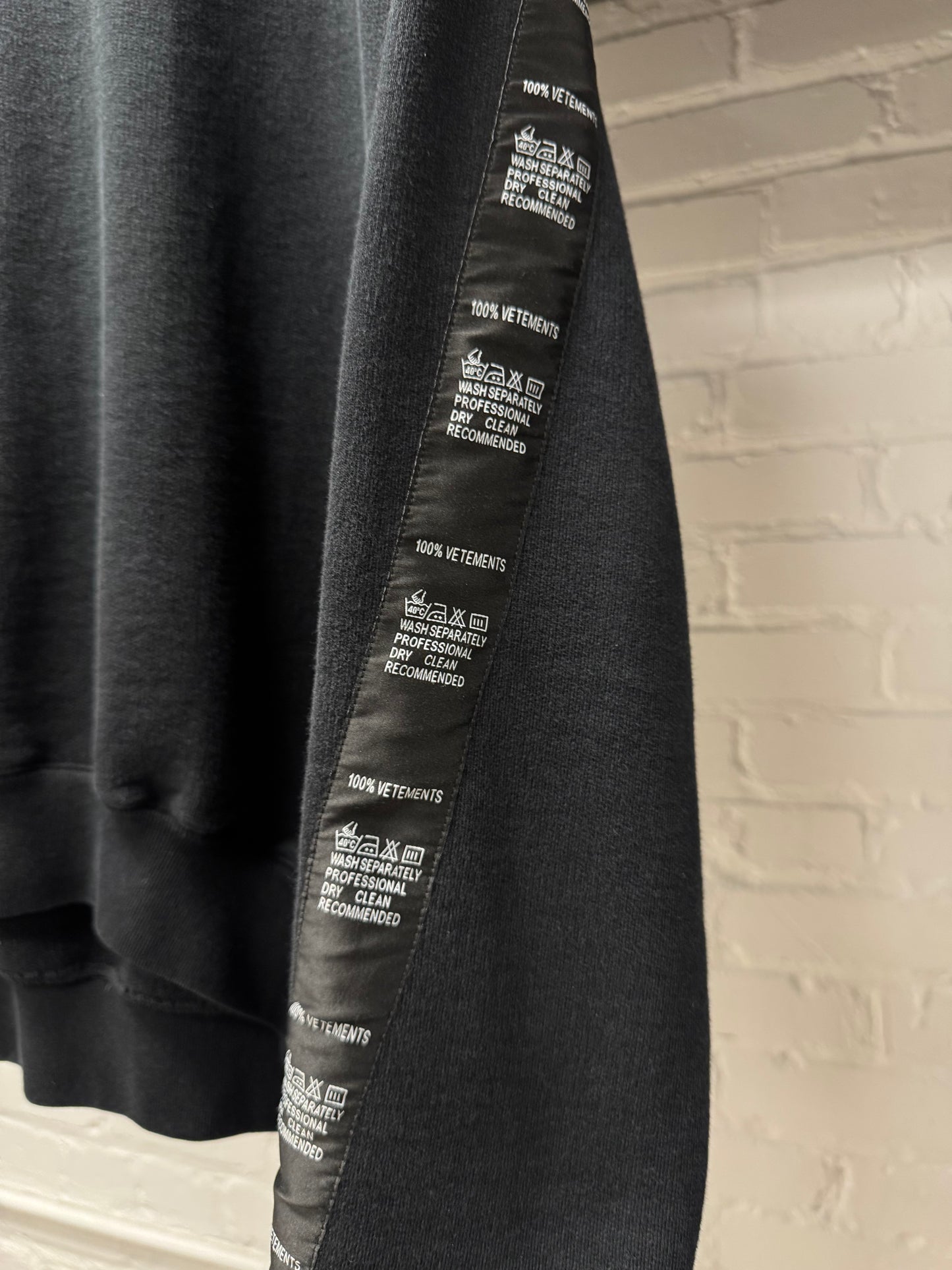 SS2019 Vetements ‘Wash Tag’ Sweatshirt