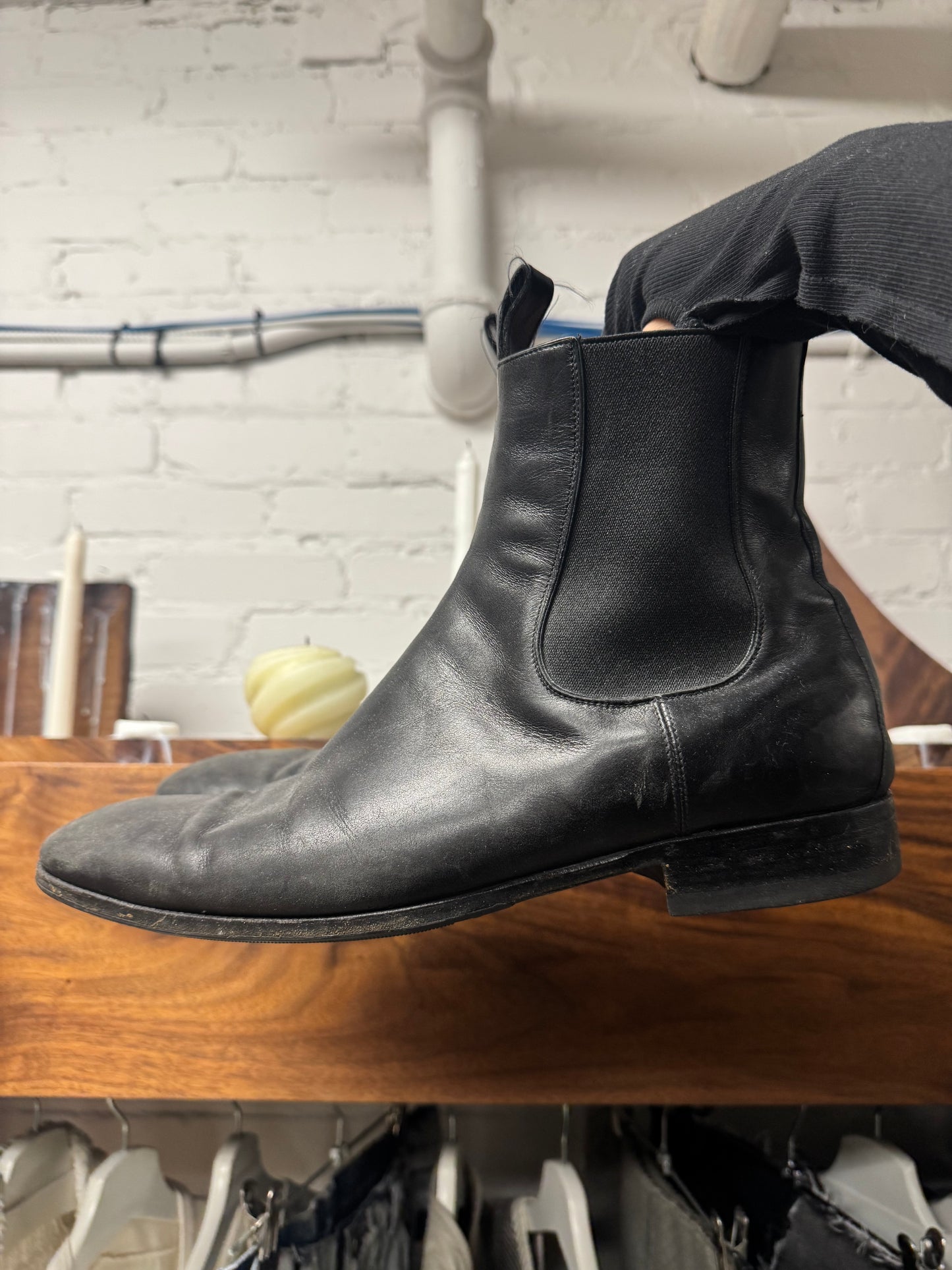 Gucci Black Calfskin Leather Vibram Sole Chelsea Boots