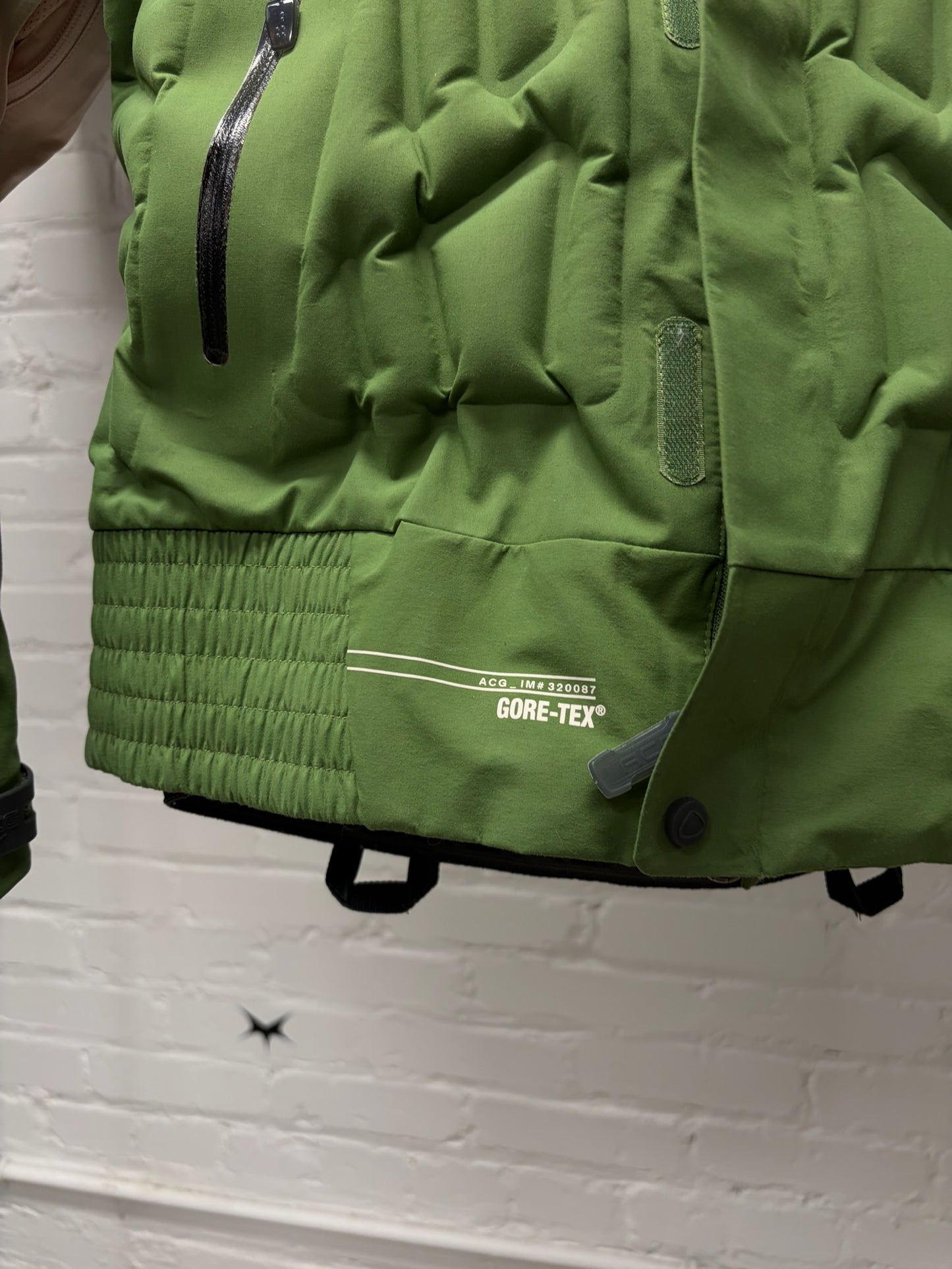 2008 Nike ACG Gore-Tex ‘Airvantage’ Inflatable Shell Jacket