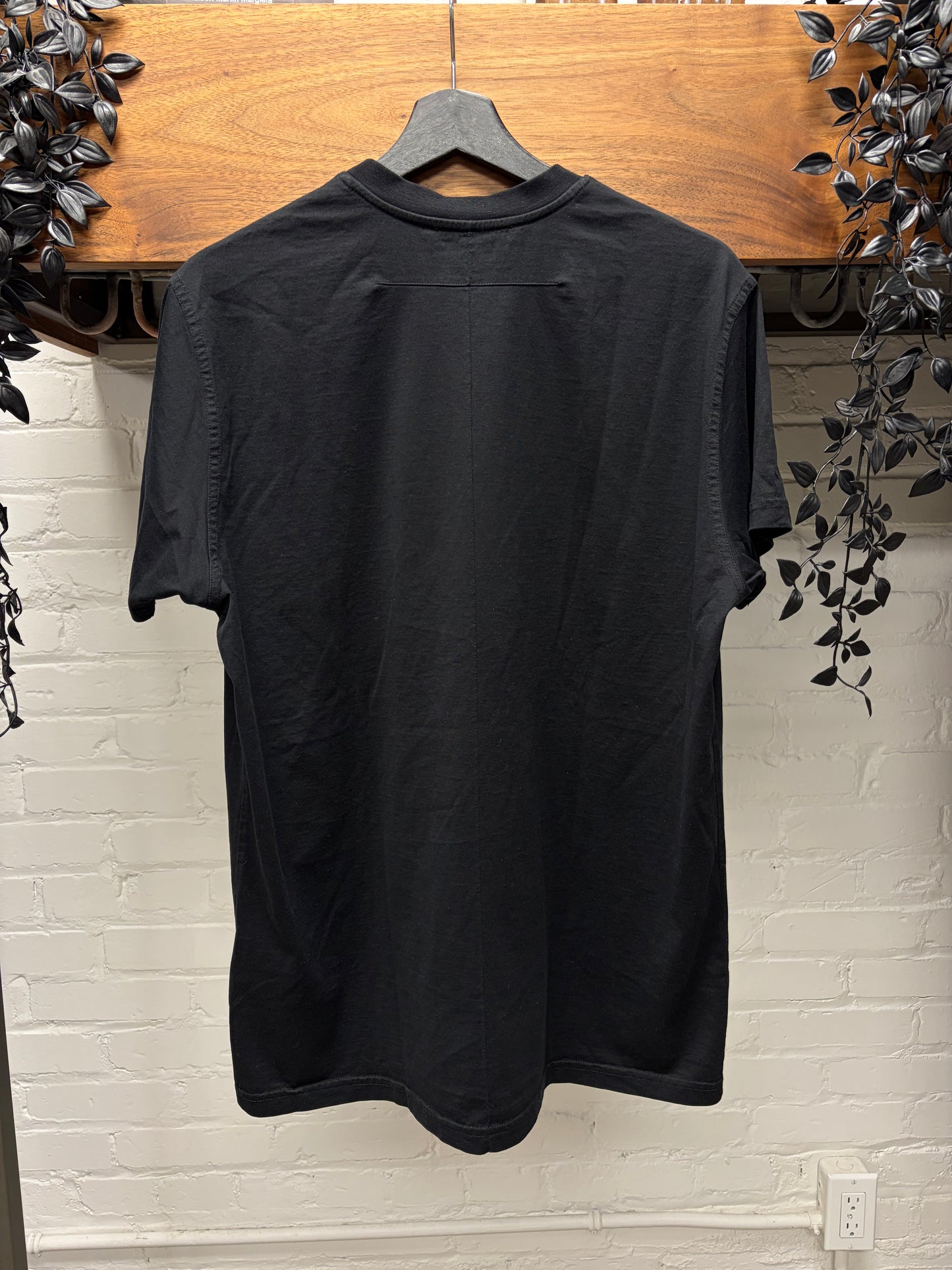 AW2017 Givenchy by Ricardo Tisci ‘Tupac’ Black ‘Real Lies’ Slogan T-Shirt