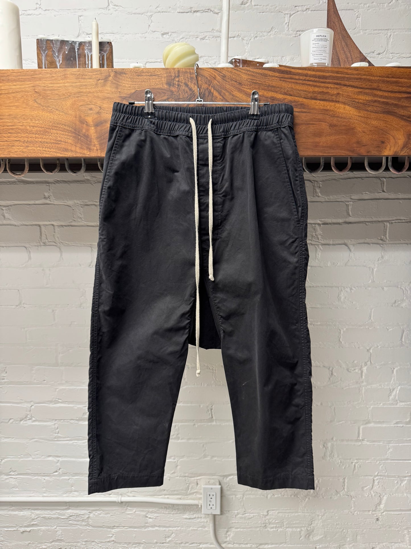 Rick Owens 3/4 Length Heavy Cotton Drop Crotch Pod Shorts