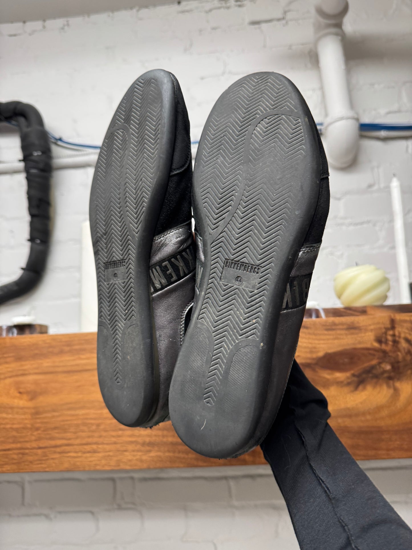 Dirk Bikkembergs Suede Low Top Soccer Sneakers