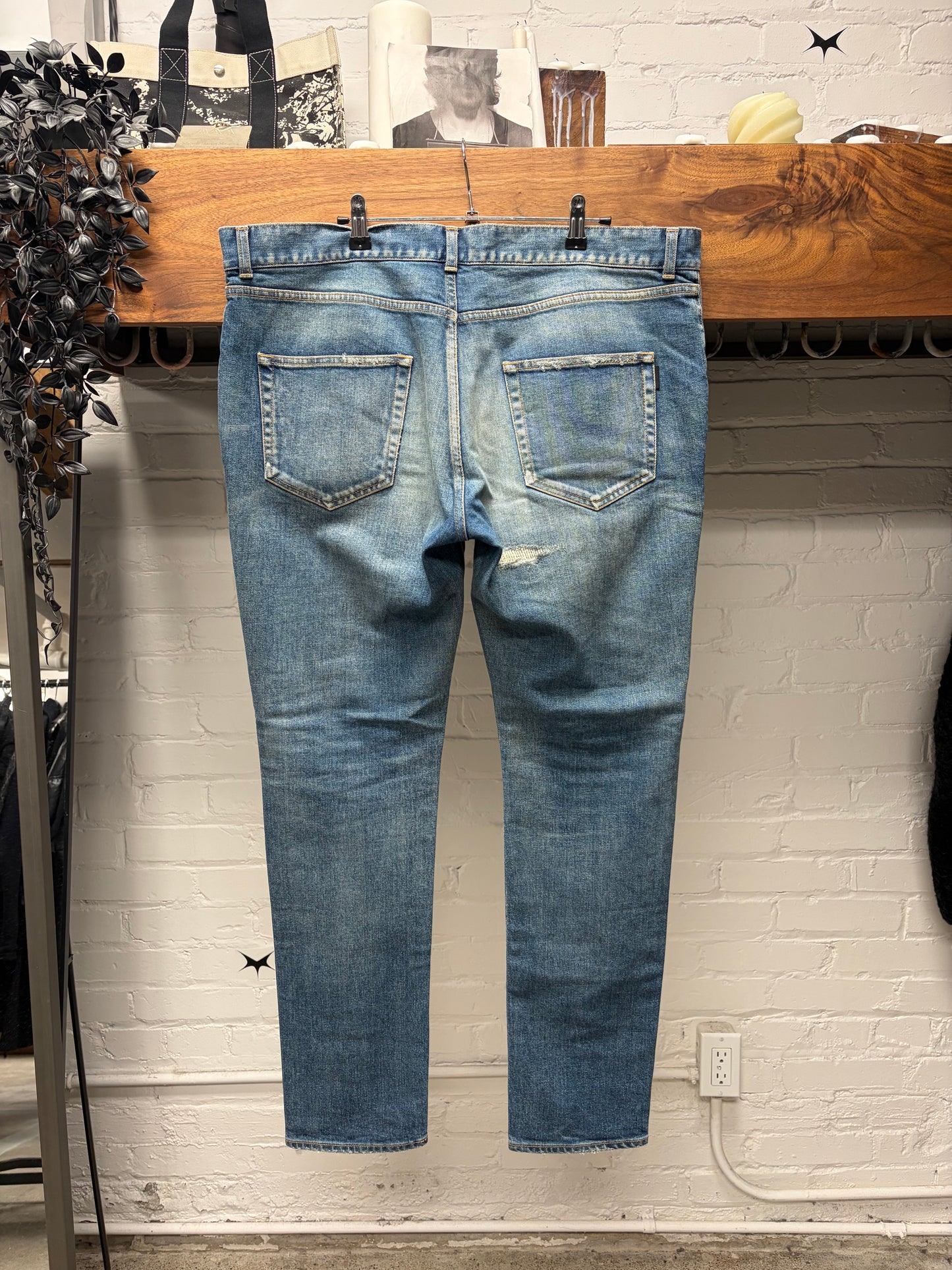 2019 Saint Laurent ‘D02’ Distressed Knee Blue Skinny Jeans