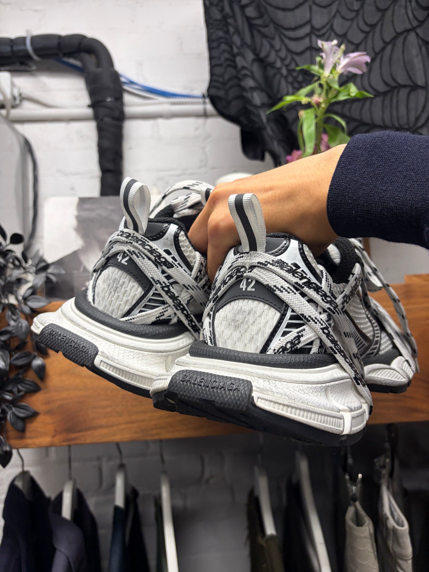 Balenciaga ‘3XL’ Extreme Laces Black/White Low Top Sneakers