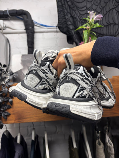 Balenciaga ‘3XL’ Extreme Laces Black/White Low Top Sneakers