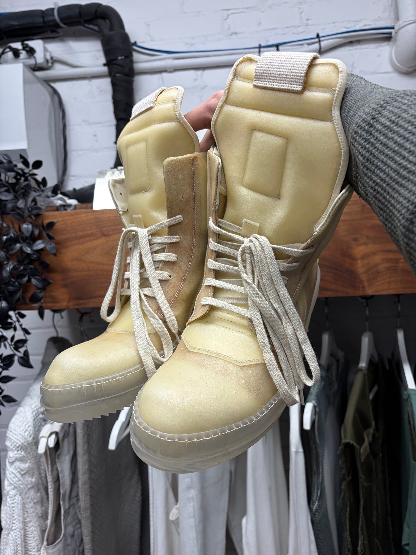 SS2023 Rick Owens ‘Edfu’ Apparition Leather Geobasket High Top Sneakers