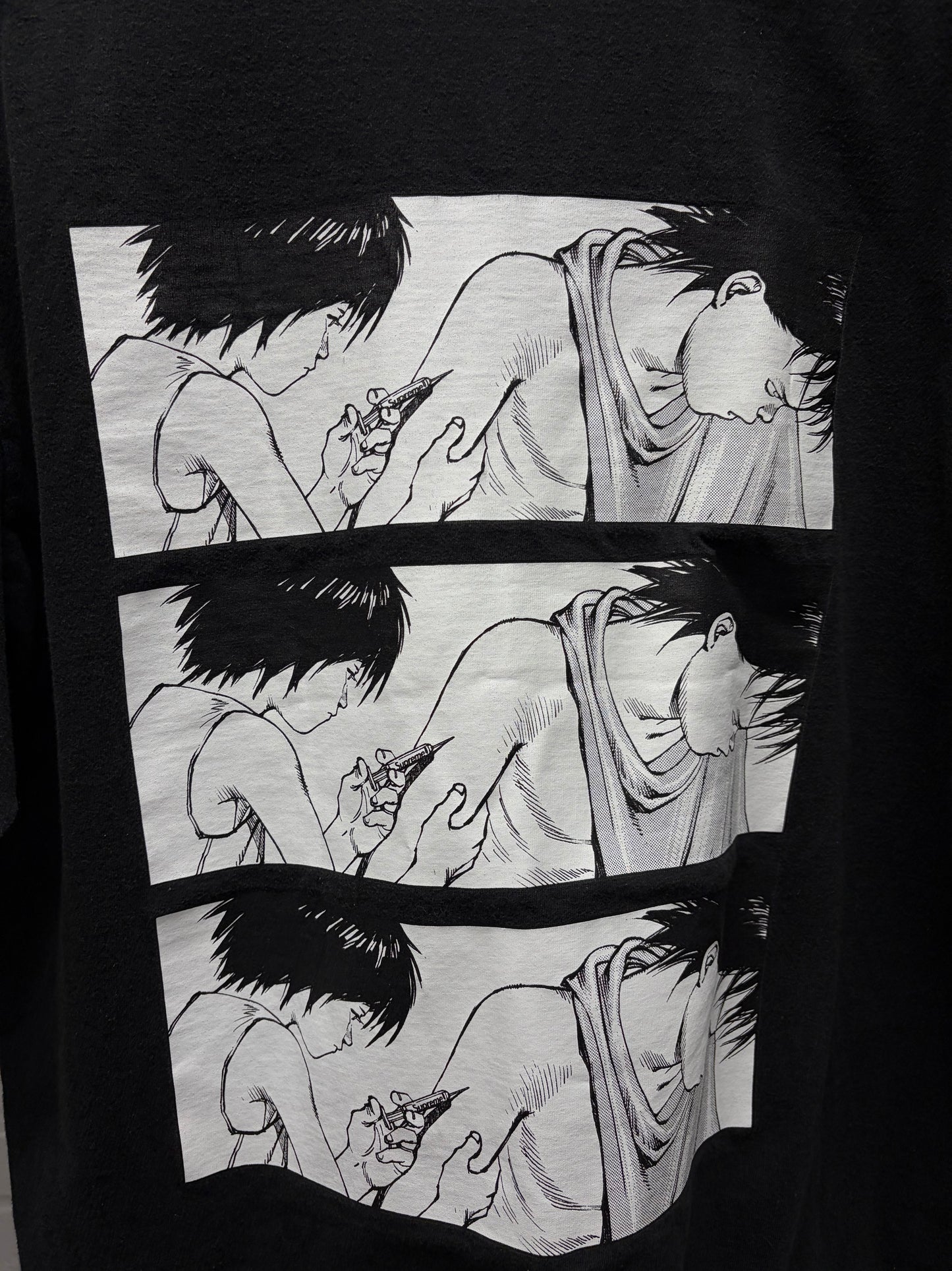 AW2017 Supreme x Akira ‘Syringe’ White Graphic T-Shirt