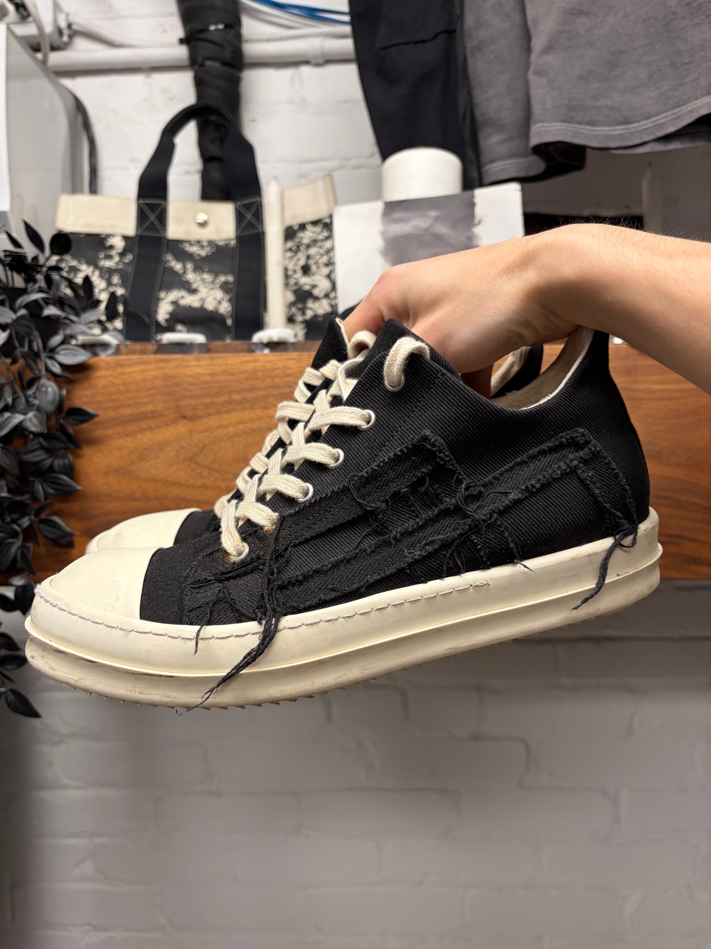 SS2023 Rick Owens ‘Edfu’ Slashed ‘Ramones’ Low Top Sneakers