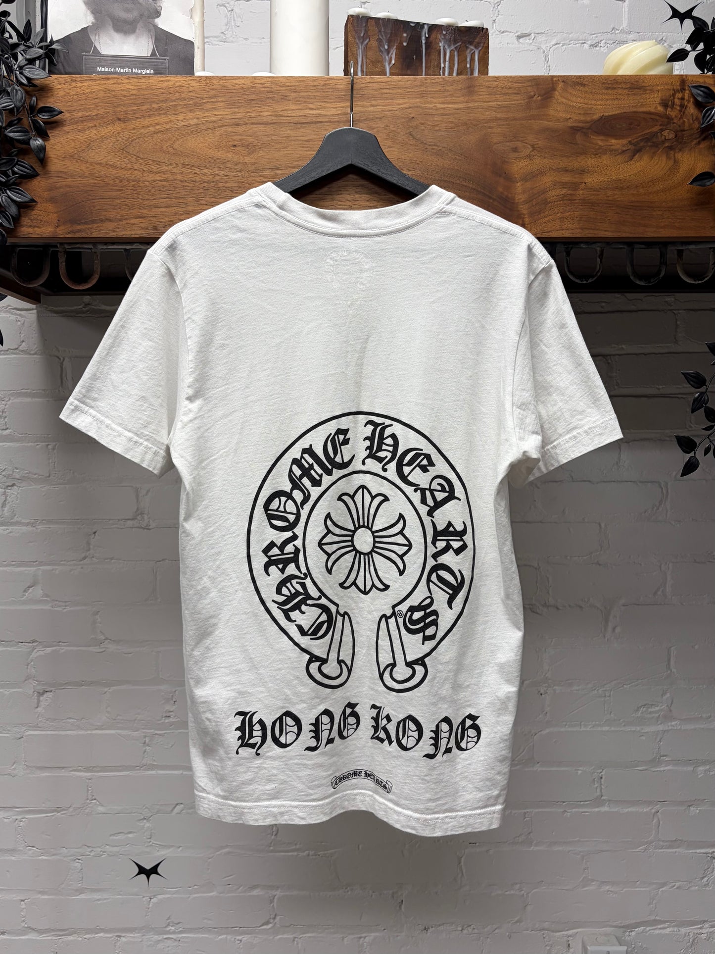 Chrome Hearts ‘Hong Kong’ Store Exclusive Horseshoe White Logo T-Shirt