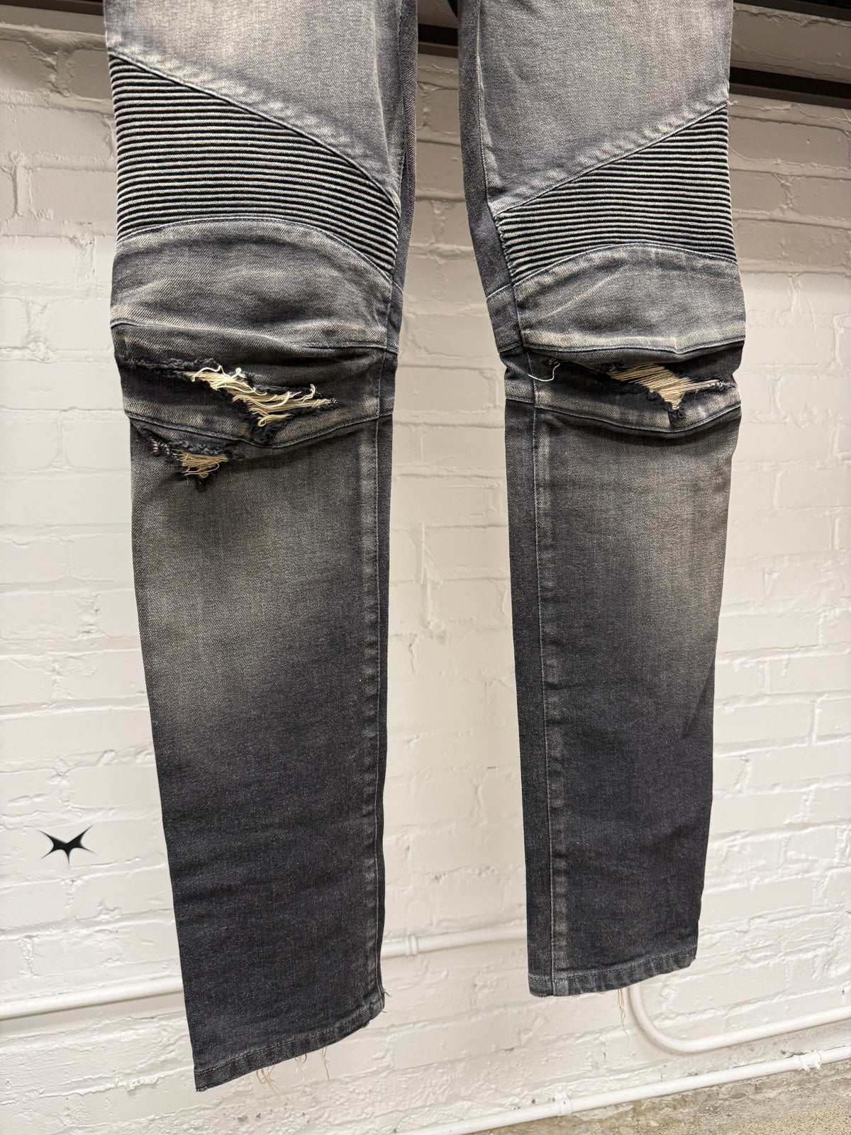 Balmain Distressed ‘Knee Blowout’ Grey Moto-Knee Skinny Biker Denim