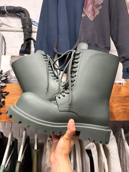 Balenciaga ‘Steroid’ Military Green Lace Up Oversized Combat Boots