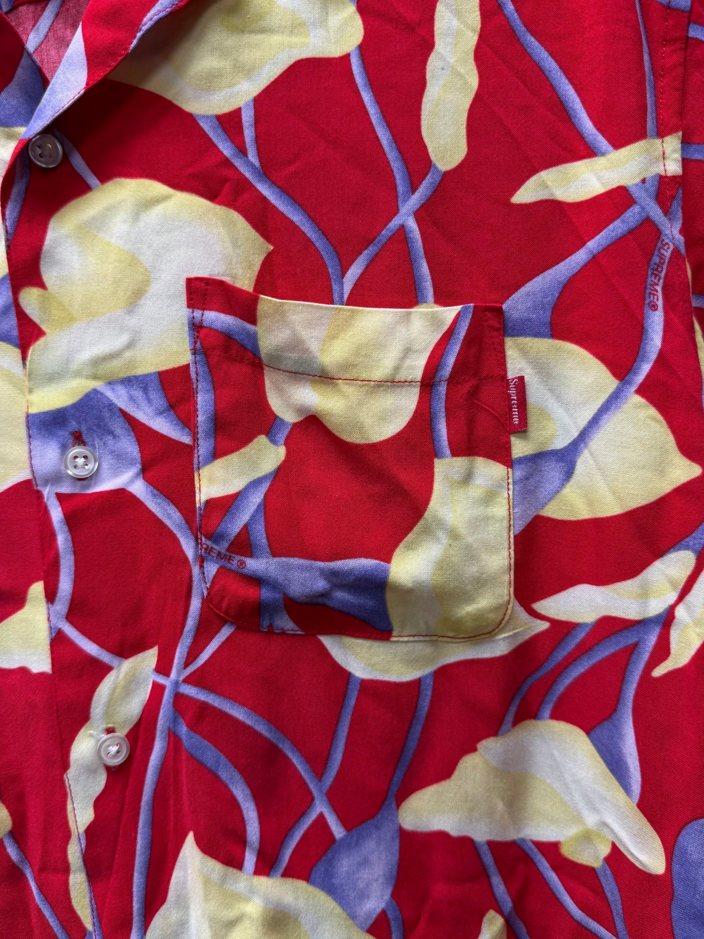 SS2018 Supreme ‘Lily’ Gold/Red Camp Collar Rayon Shirt