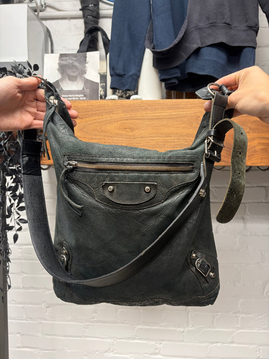 Balenciaga ‘Agneau’ Day Calfskin Leather Day Messenger Bag