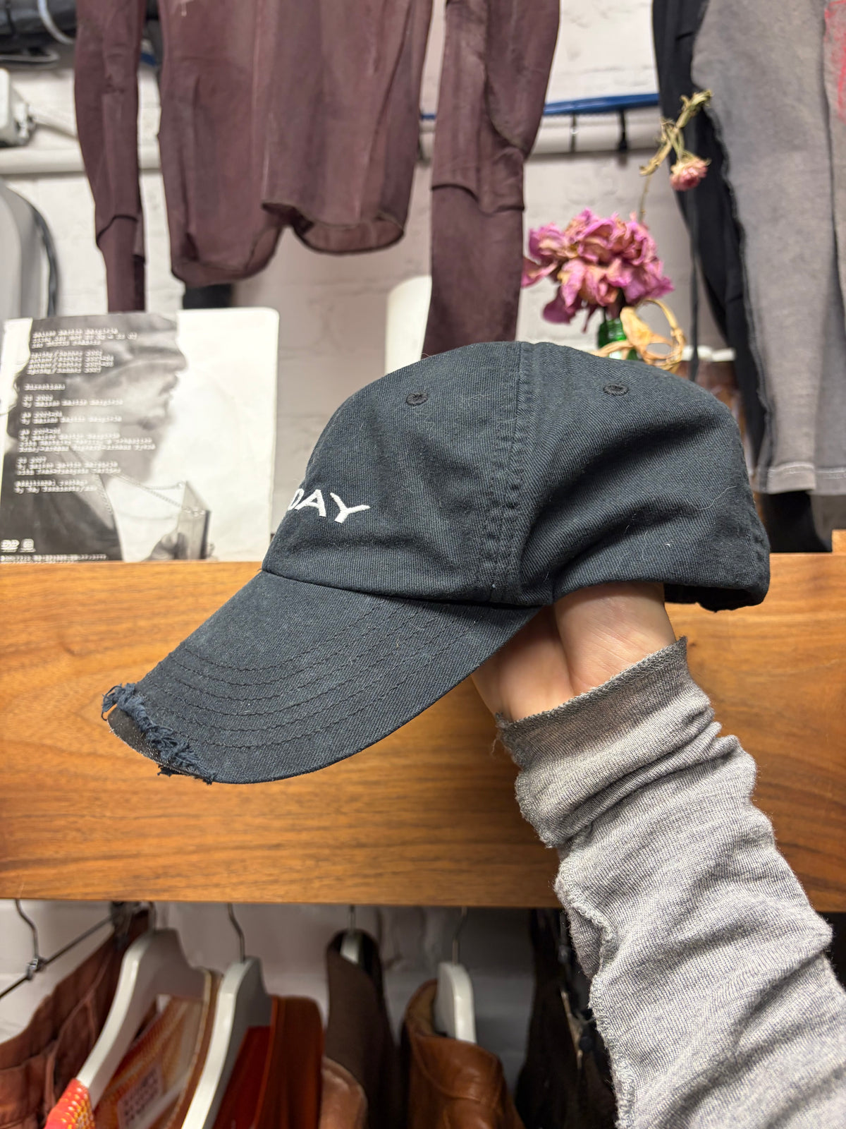 AW2018 Vetements x Reebok ‘Friday’ Distressed Brim Black Baseball Cap