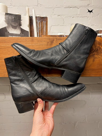 Saint Laurent ‘Vlad’ Matte Black Leather Pointed Toe Boots