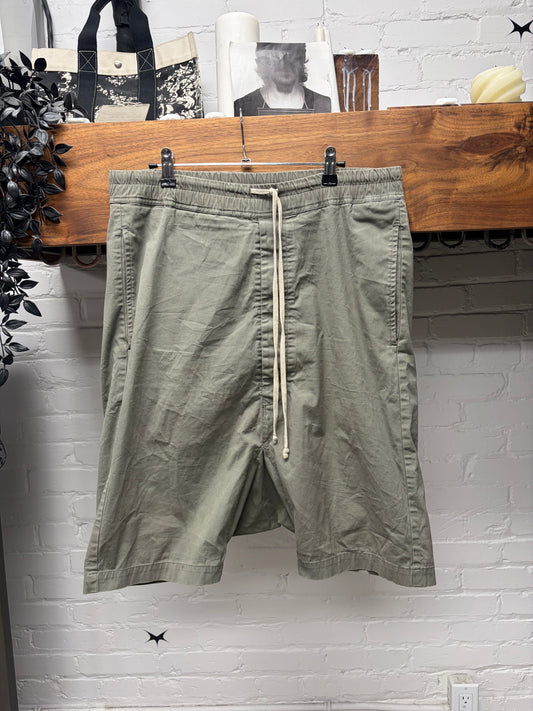 SS2017 Rick Owens ‘Walrus’ Euka Muted Green ‘Pod’ Drawstring Shorts