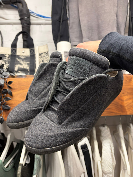 Maison Margiela Grey Wool ‘Future’ Low Top Sneakers