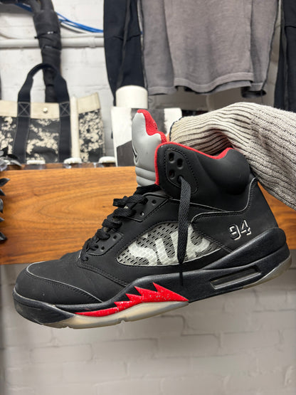 Supreme x Jordan 5 ‘Bred’ High Top Sneakers