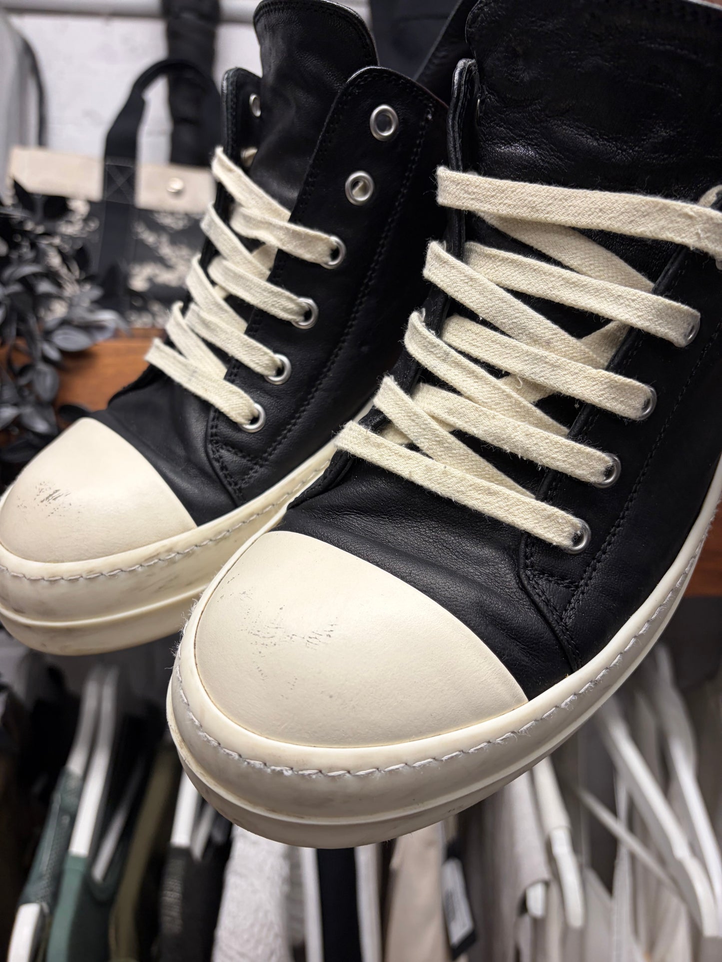 Rick Owens Leather Mainline ‘Ramones’ Black/Milk Low Top Sneakers