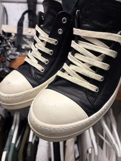 Rick Owens Leather Mainline ‘Ramones’ Black/Milk Low Top Sneakers