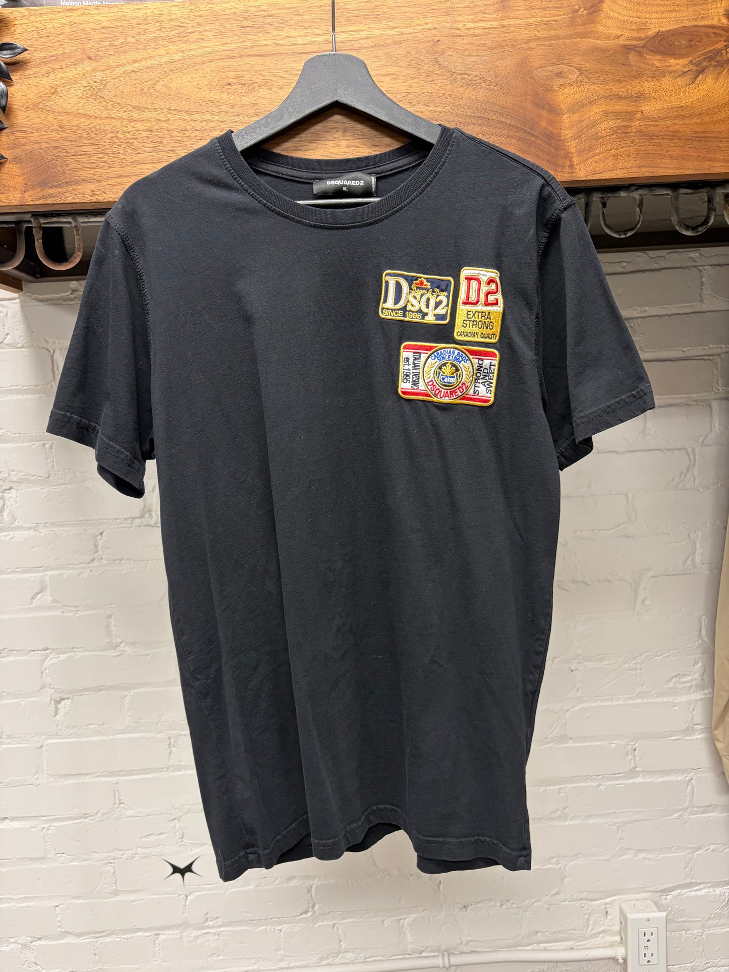 Dsquared2 ‘Badge Patch’ Embroidered Logo Black T-Shirt