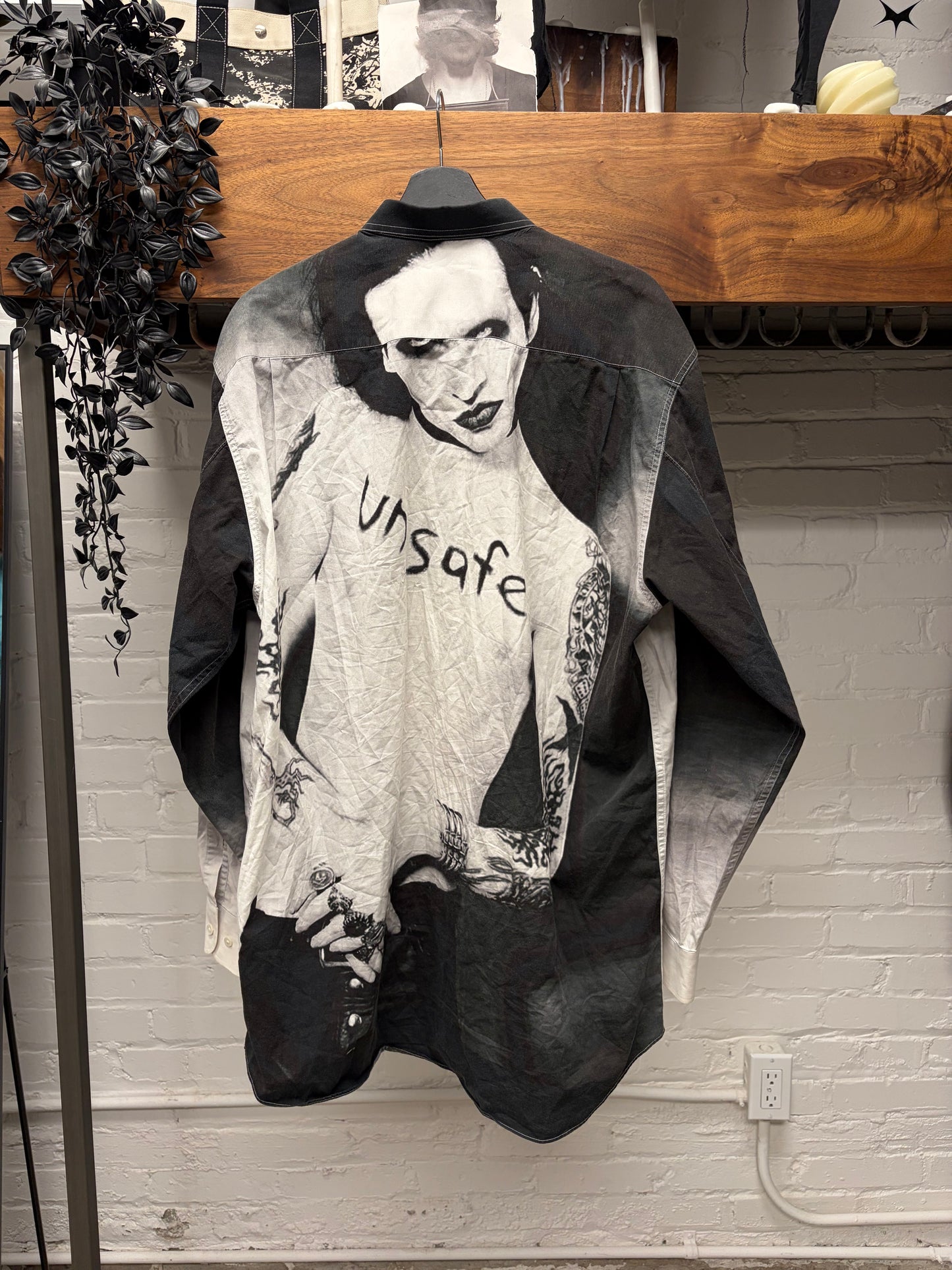 AW18 Vetements ‘Marilyn Manson’ Unsafe Black Button Up Shirt