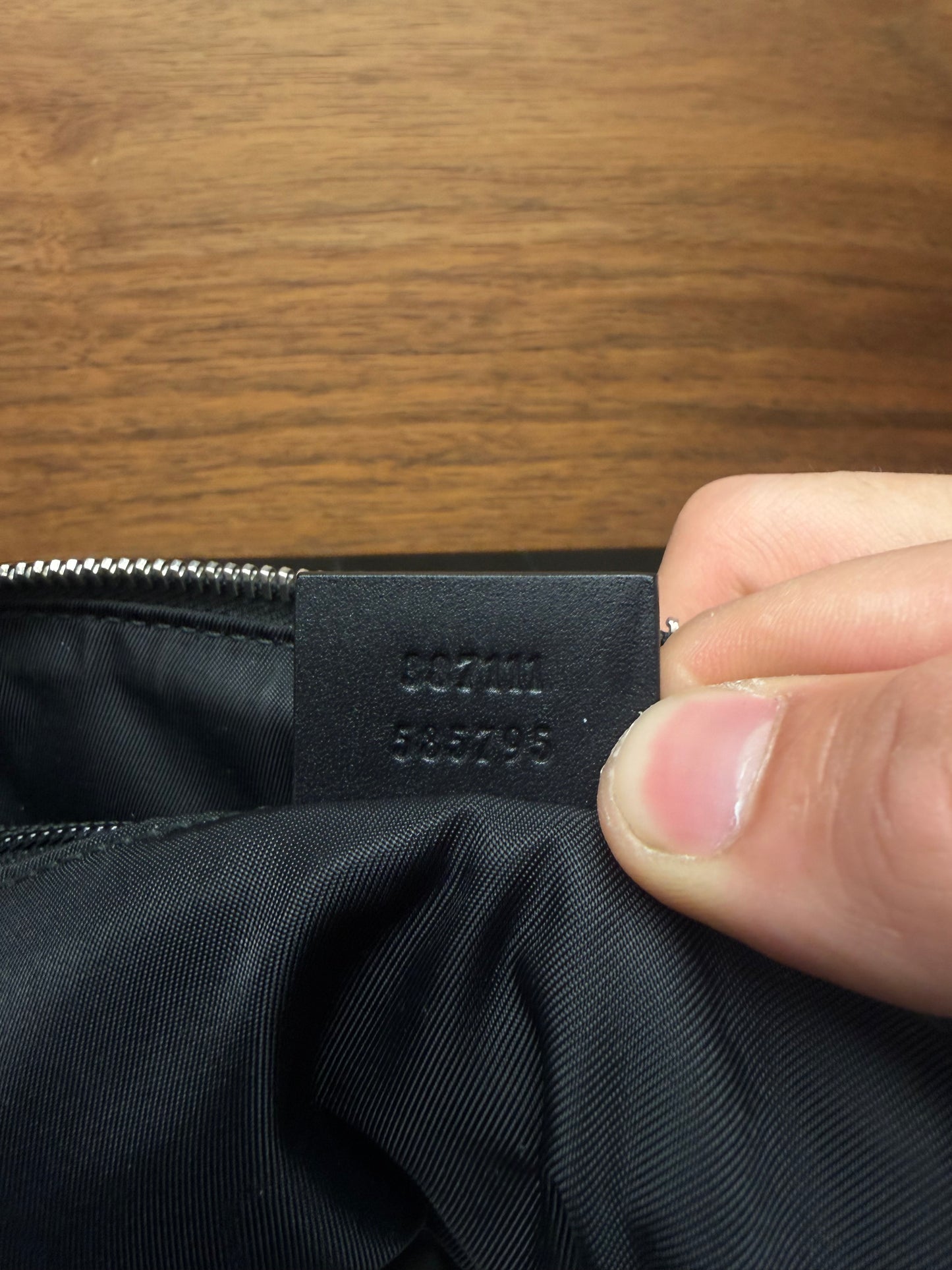 Gucci ‘GG Web Supreme’ Canvas Monogram Flat Messenger Bag