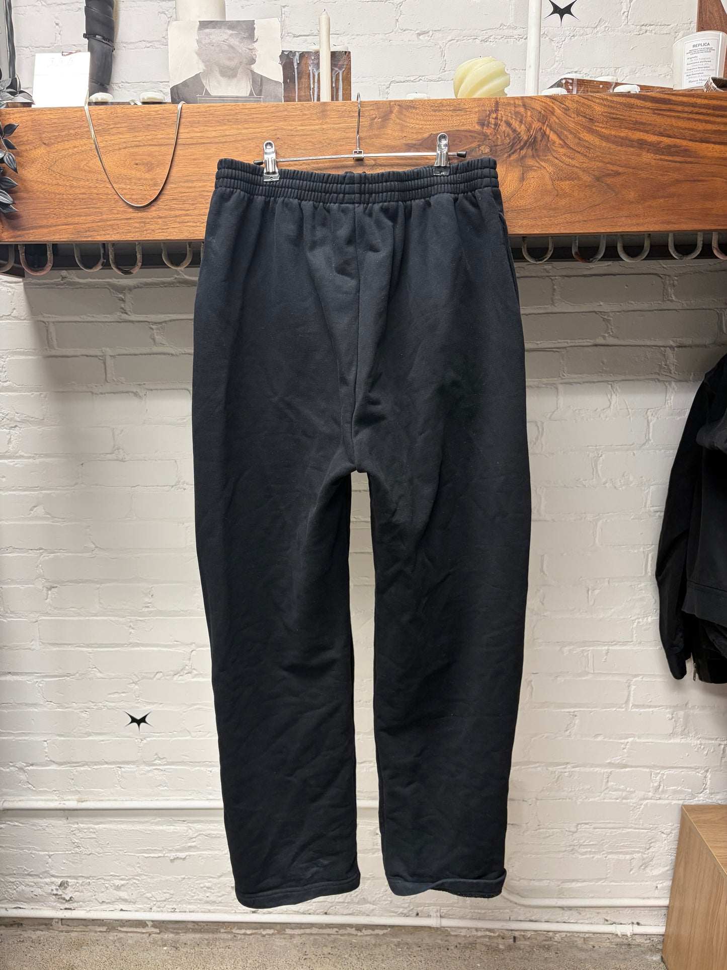 AW2023 Balenciaga ‘Campaign Logo’ Heavy Terry Cotton Sweatpants