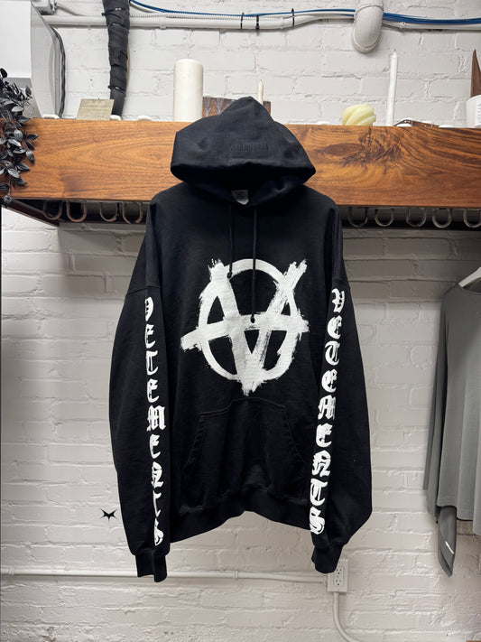 Vetements ‘Anarchy’ Metal Font Black Pullover Hoodie