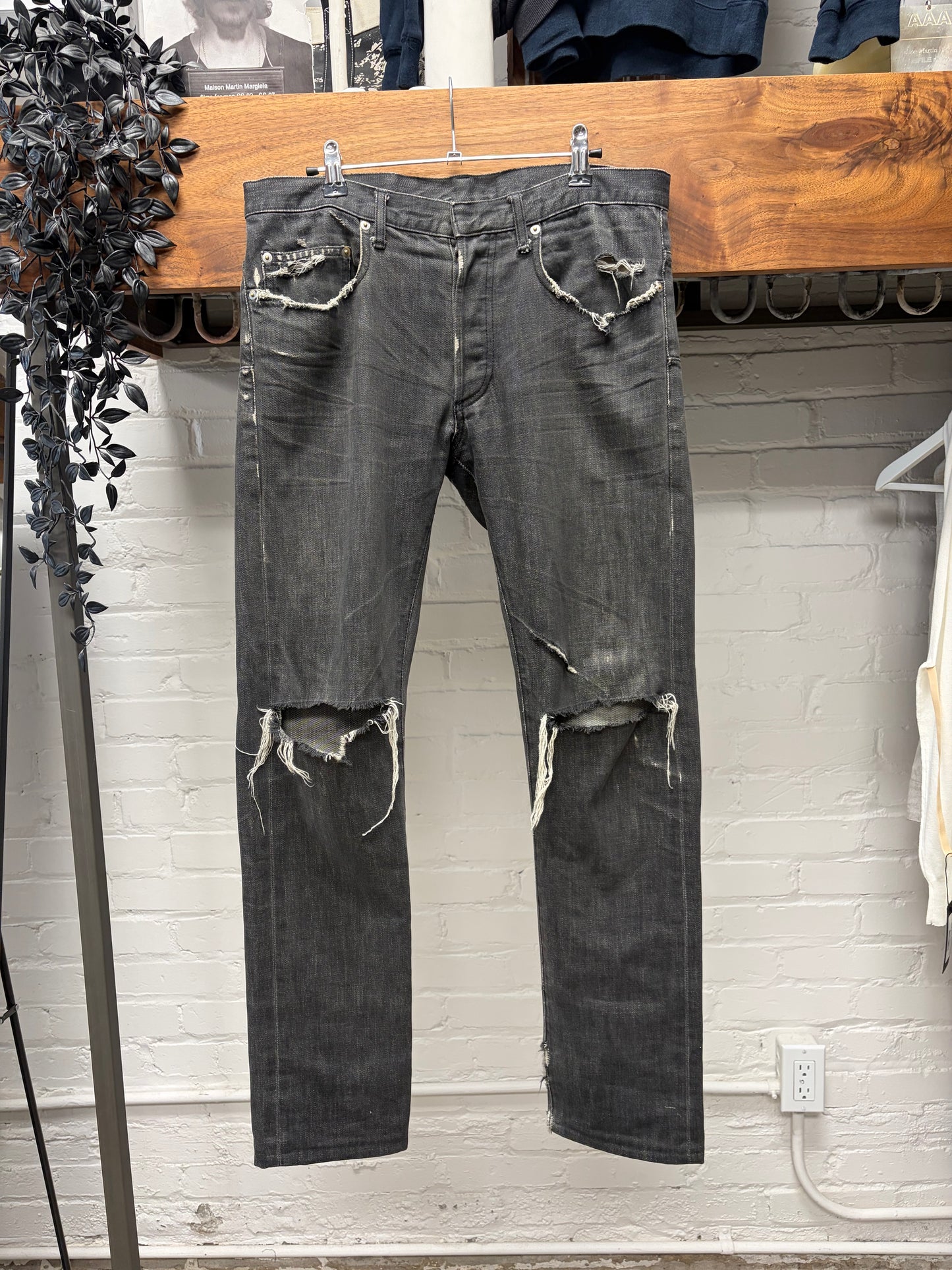 AW2004 Dior Homme by Hedi Slimane Distressed Black Skinny Jeans