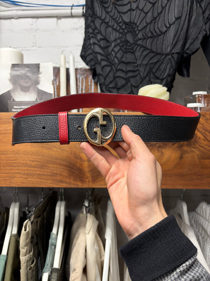 Gucci Pebbled Calfskin ‘1973 Logo’ Reversible Red/Black Leather Belt