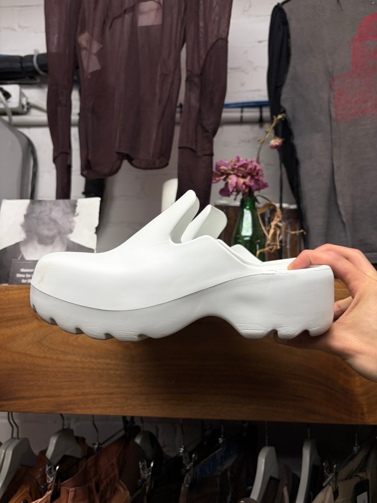 Bottega Veneta White ‘Flash’ Slip-On Clogs