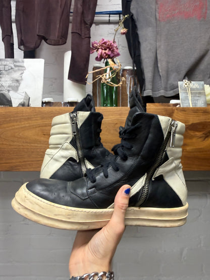 Rick Owens ‘Short Tongue’ Geobasket Black/Milk Leather Mid-Top Sneakers