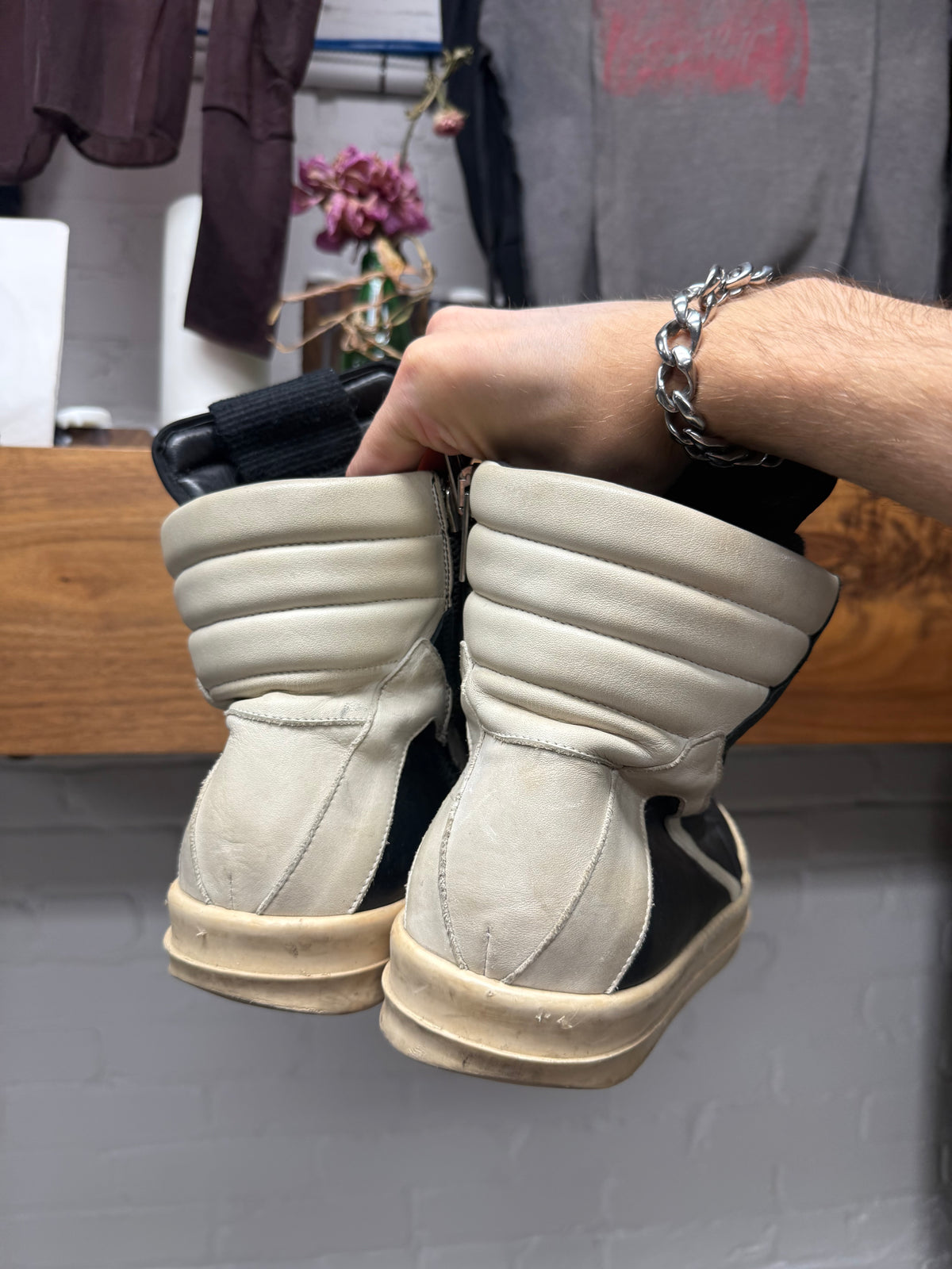 Rick Owens ‘Short Tongue’ Geobasket Black/Milk Leather Mid-Top Sneakers