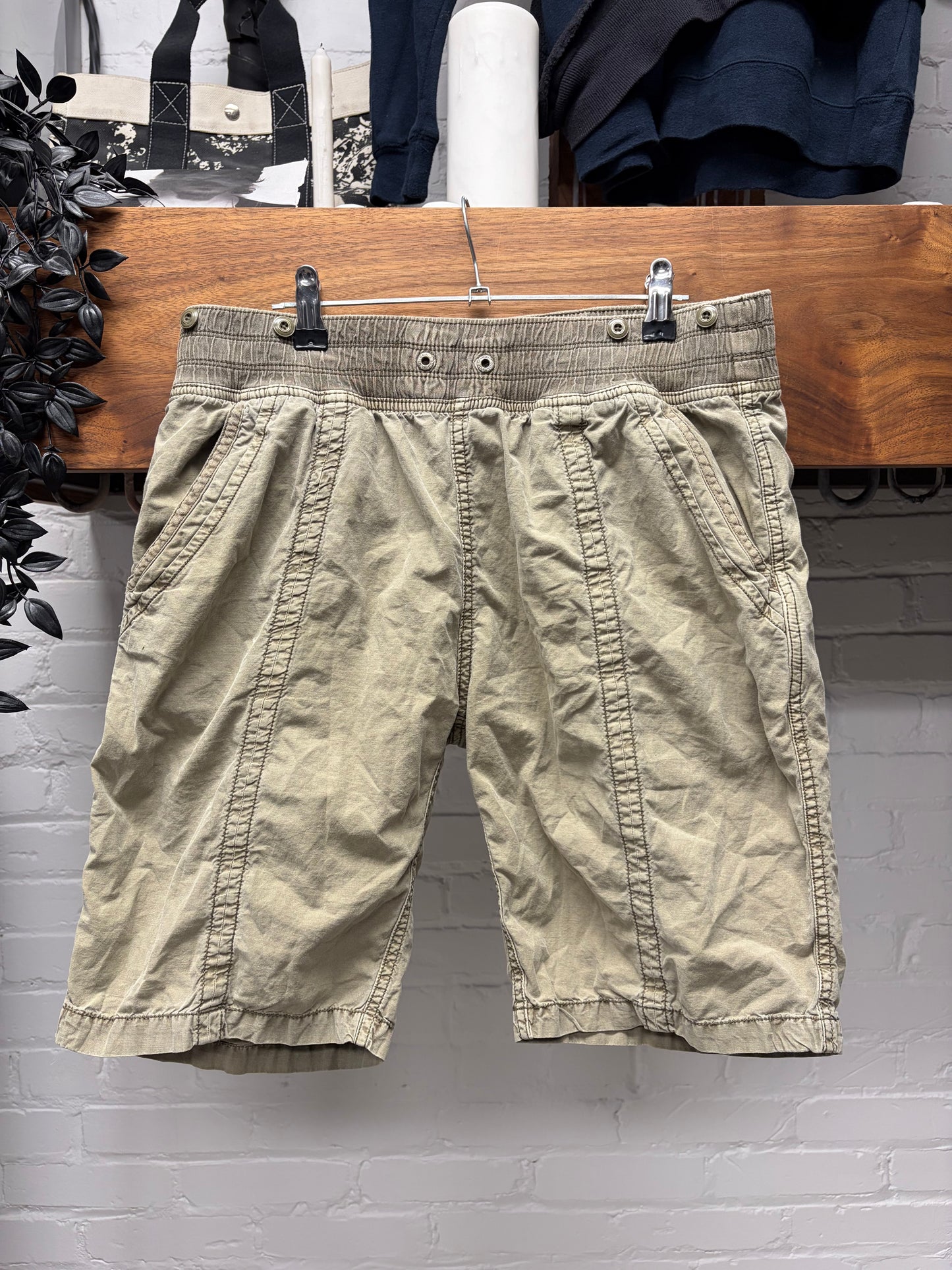 2000s G.O.A. Military Green Cargo Shorts