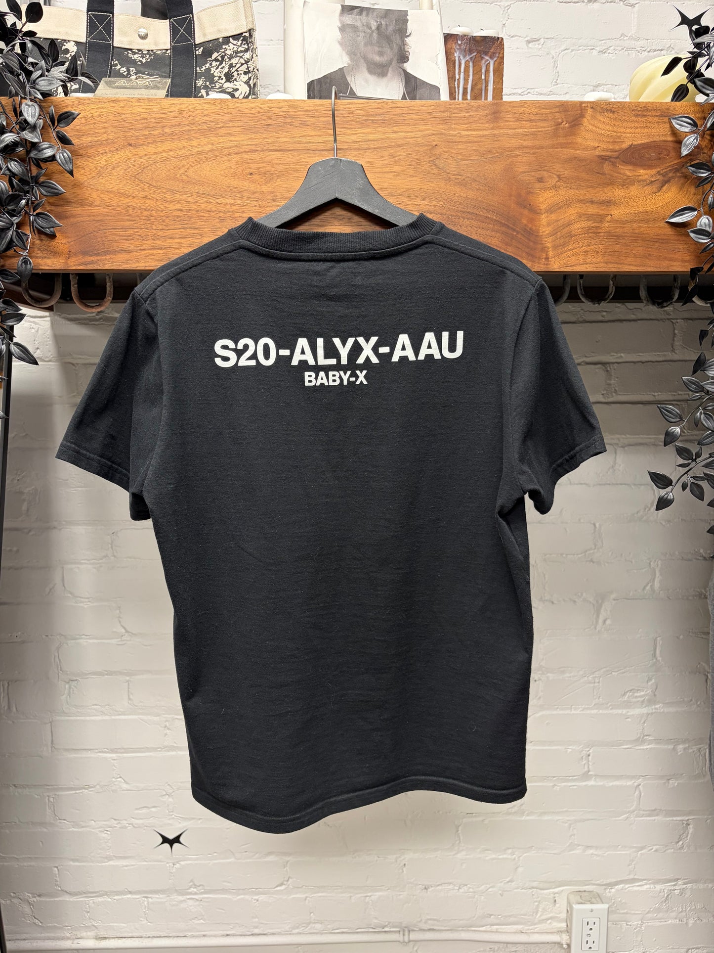 1017 Alyx 9SM Black Minimal Logo T-Shirt