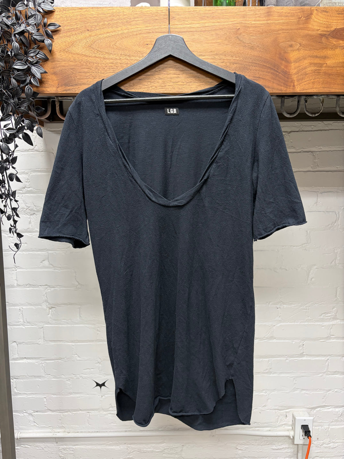 L.G.B. ‘Twisted Collar’ Black Cotton Scoop Neck Short Sleeve Shirt