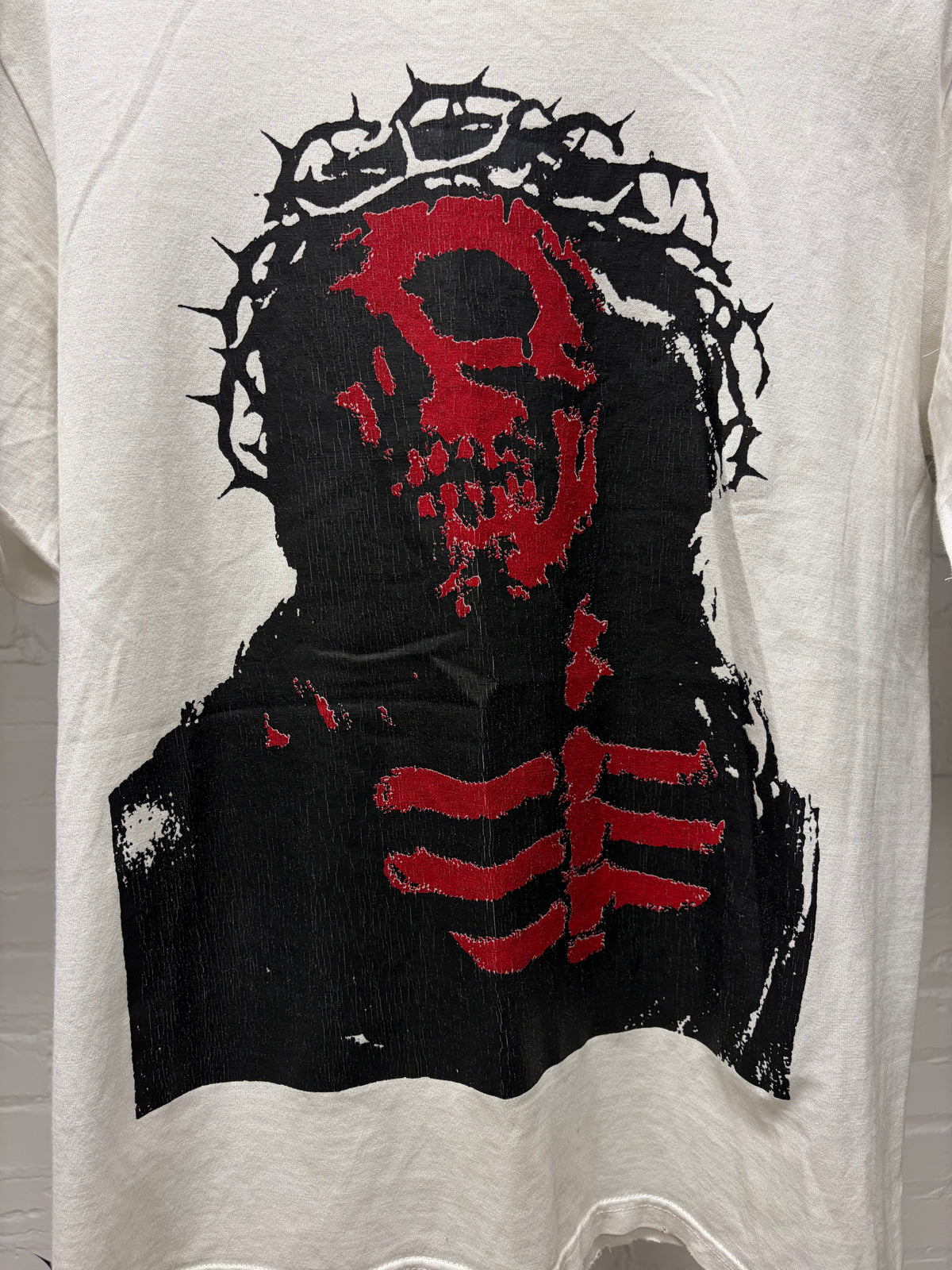 SS2006 Number (N)ine ‘Welcome to the Shadows’ Skull Jesus Distressed White Graphic T-Shirt