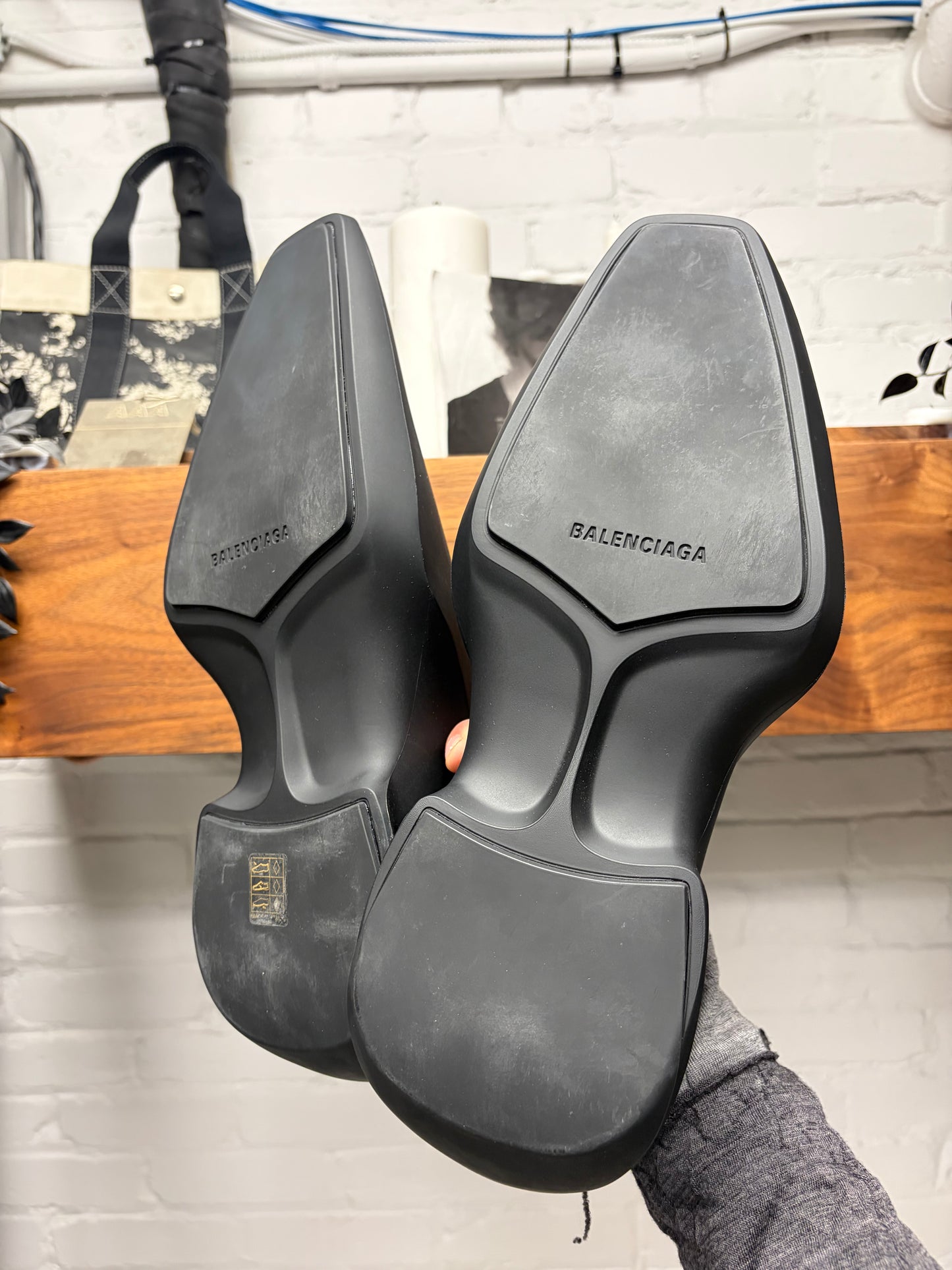 SS2022 Balenciaga ‘Space Shoe’ Pointed Toe Low Top Slip On Mules
