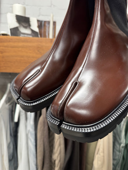 Maison Margiela ‘Tabi’ Split Toe Chelsea ‘Lug Sole’ Boots