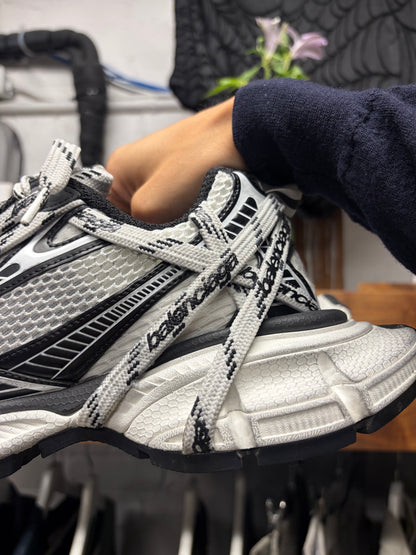 Balenciaga ‘3XL’ Extreme Laces Black/White Low Top Sneakers