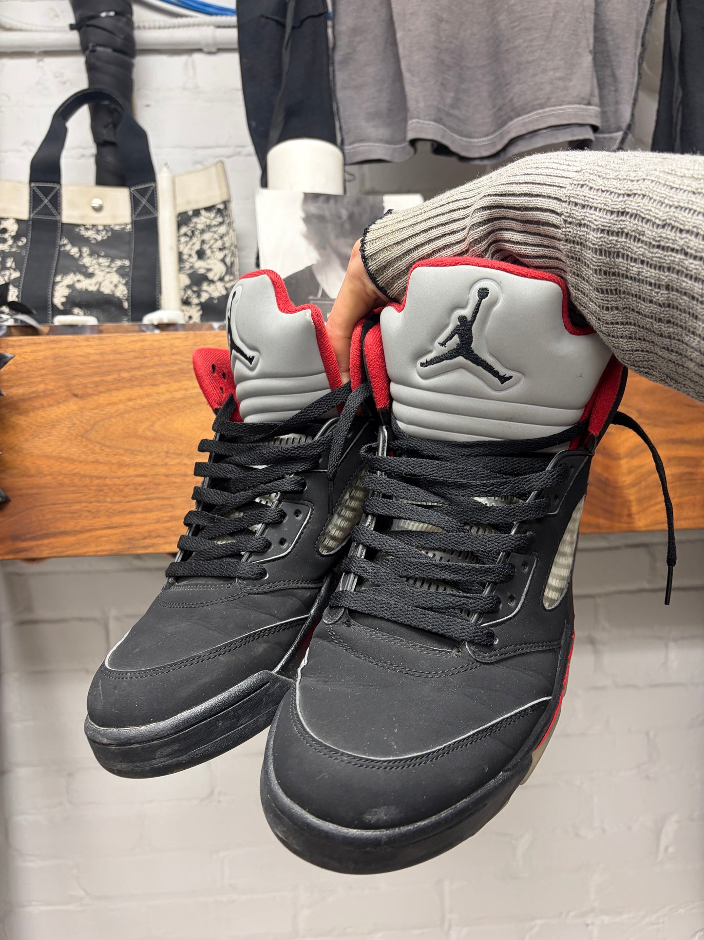 Supreme x Jordan 5 ‘Bred’ High Top Sneakers